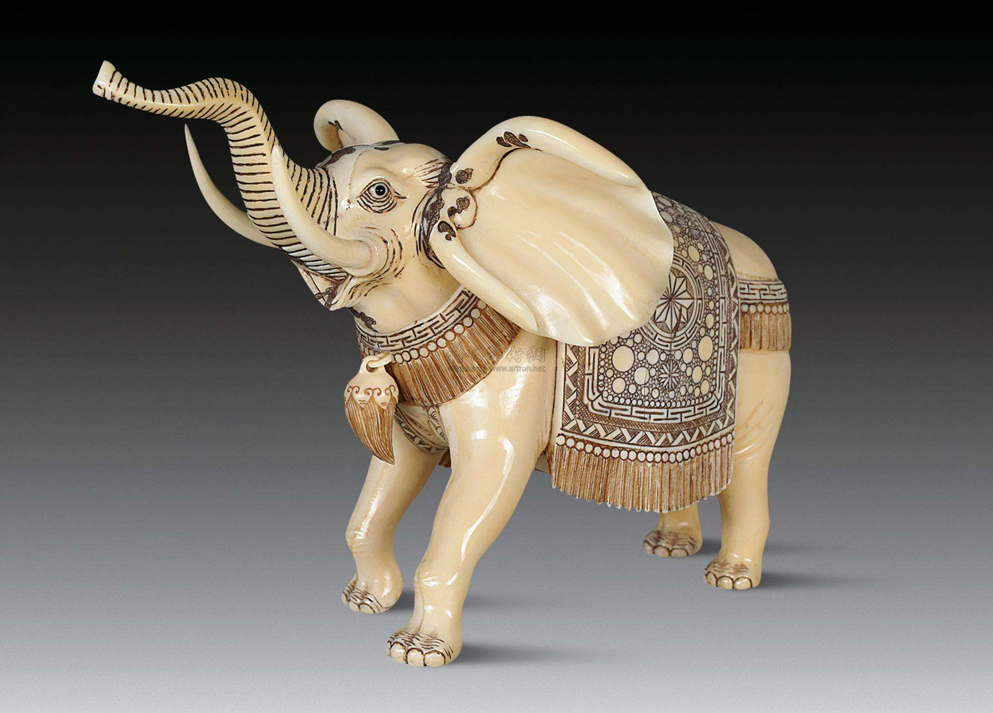 辦公寫字臺風水詳解，什么擺件能提升事業(yè)運？(圖2)