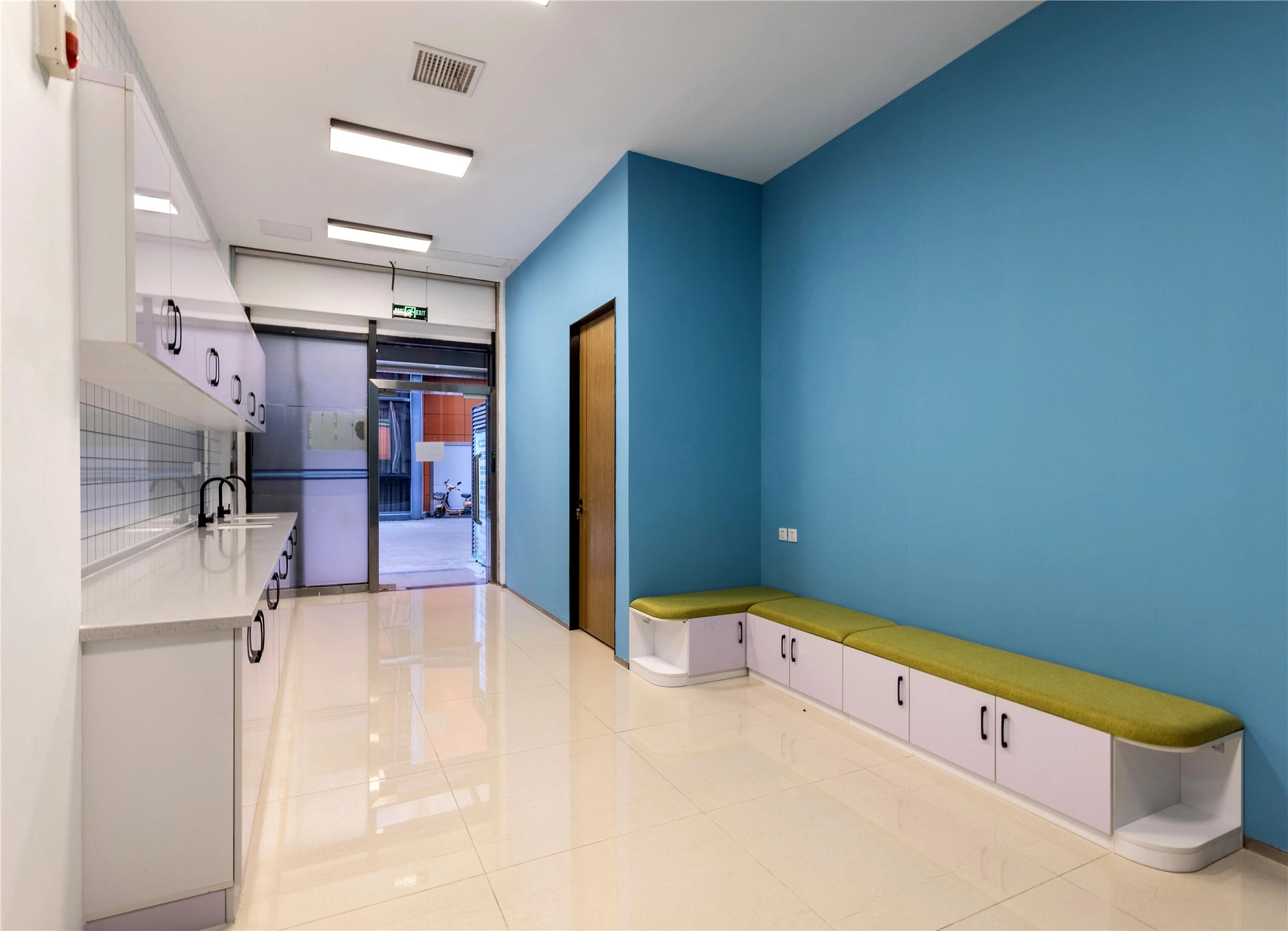 【案例賞析】武漢市車都天然氣營業(yè)廳完工實景展示，開放多元，活力共享！(圖8)